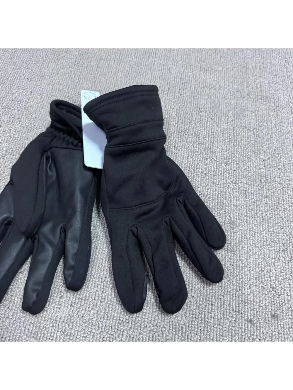 Wilson’s Gloves Black Women’s Size Large NWT